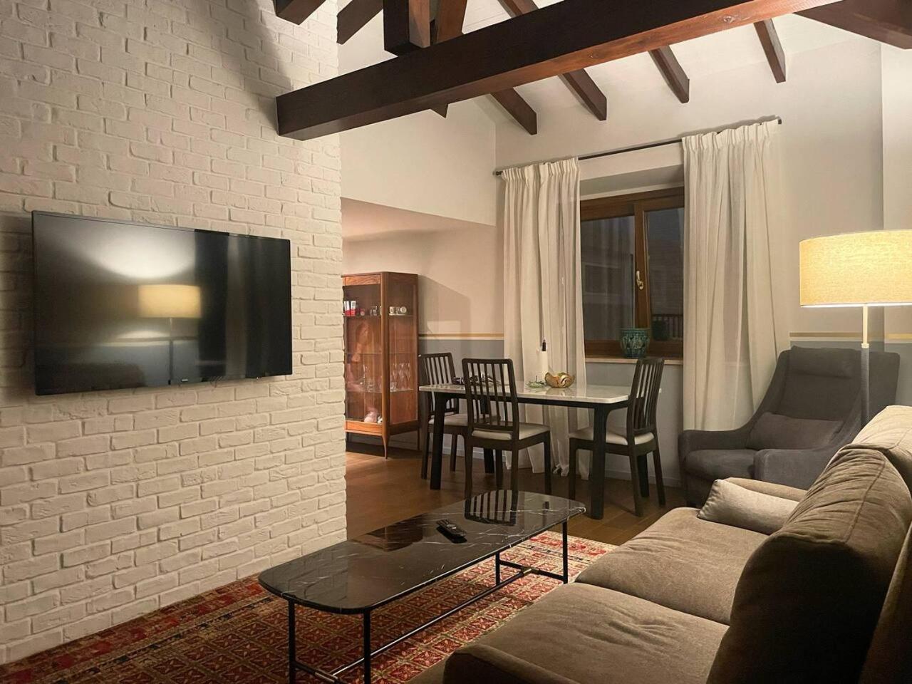 Apartment с террасой и видом на озеро в стрезе Stresa
